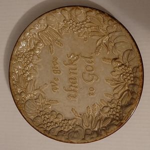 Beautiful 'We Give Thanks To God' Plate